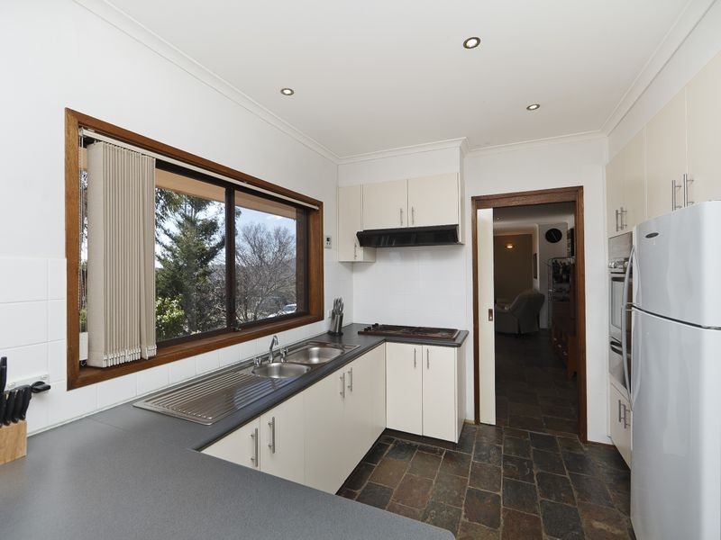 40 Mountain Circuit, Calwell ACT 2905