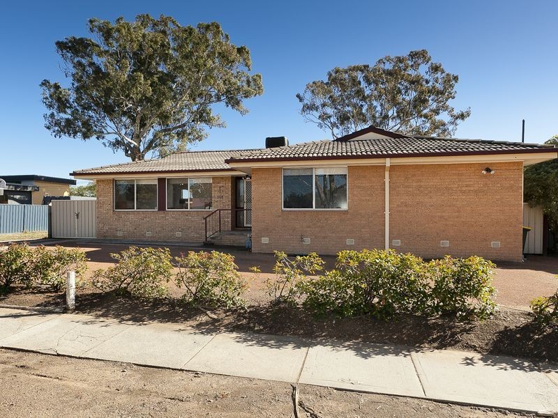 108 Namatjira Drive, Stirling ACT 2611