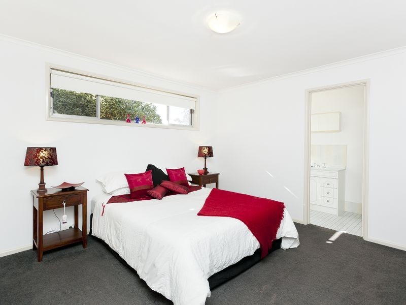 108 Namatjira Drive, Stirling ACT 2611