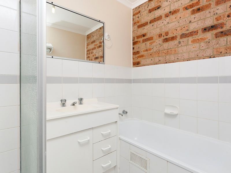 24/12 Burdett Crescent, Theodore ACT 2905