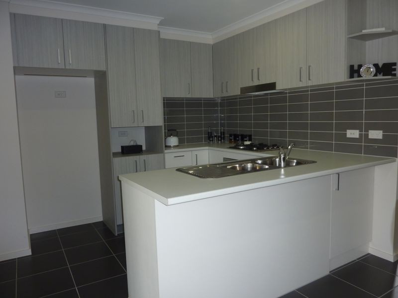 51 Cazneaux Crescent, Weston ACT 2611