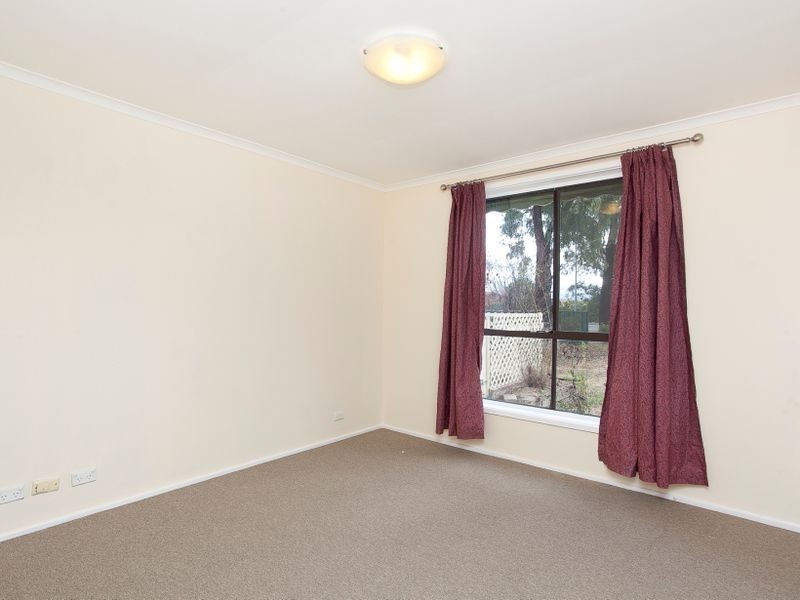 51 Beattie Crescent, Chisholm ACT 2905