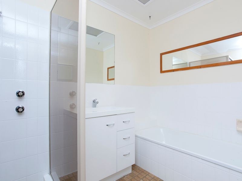 51 Beattie Crescent, Chisholm ACT 2905