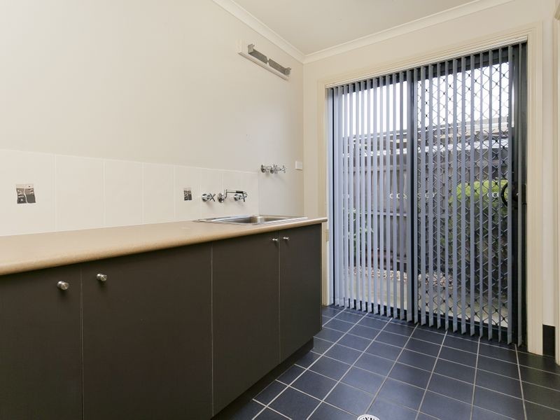 34 McGilvray Close, Gordon ACT 2906