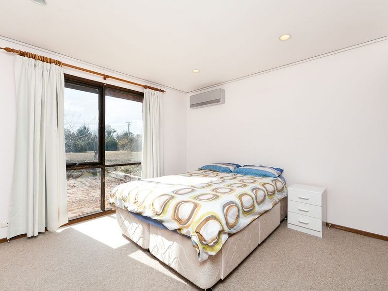 6 Bear Place, Chisholm ACT 2905