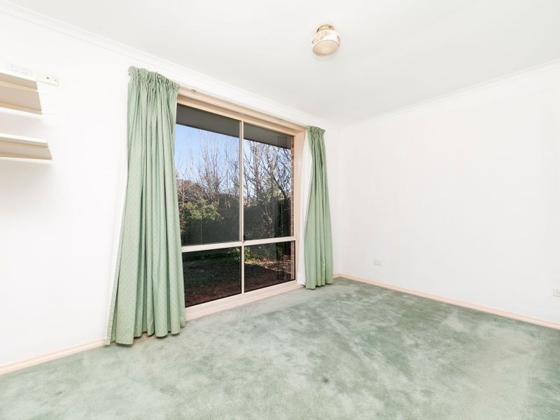 11 Wilhelmi Crescent, Banks ACT 2906