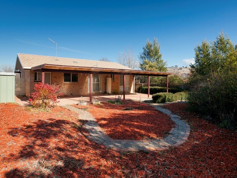 11 Wilhelmi Crescent, Banks ACT 2906