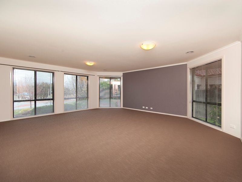 8 Scully Place, Gordon ACT 2906