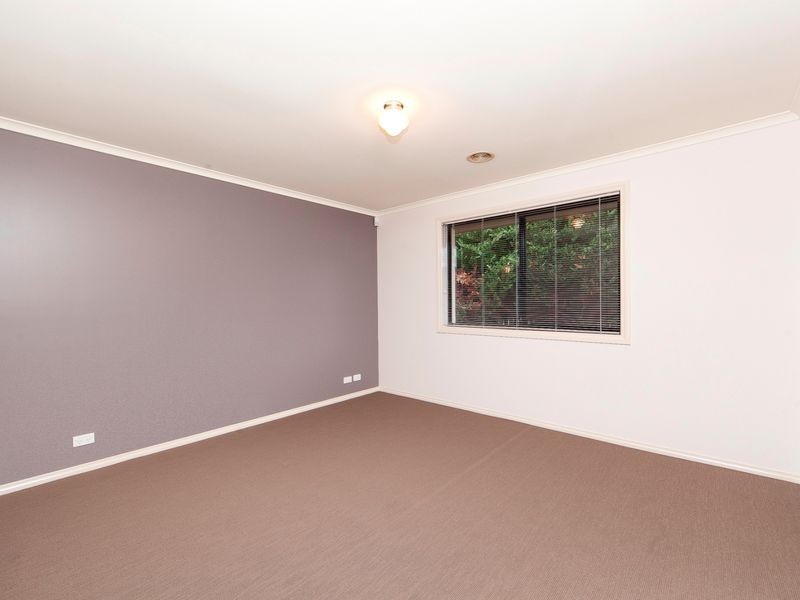 8 Scully Place, Gordon ACT 2906