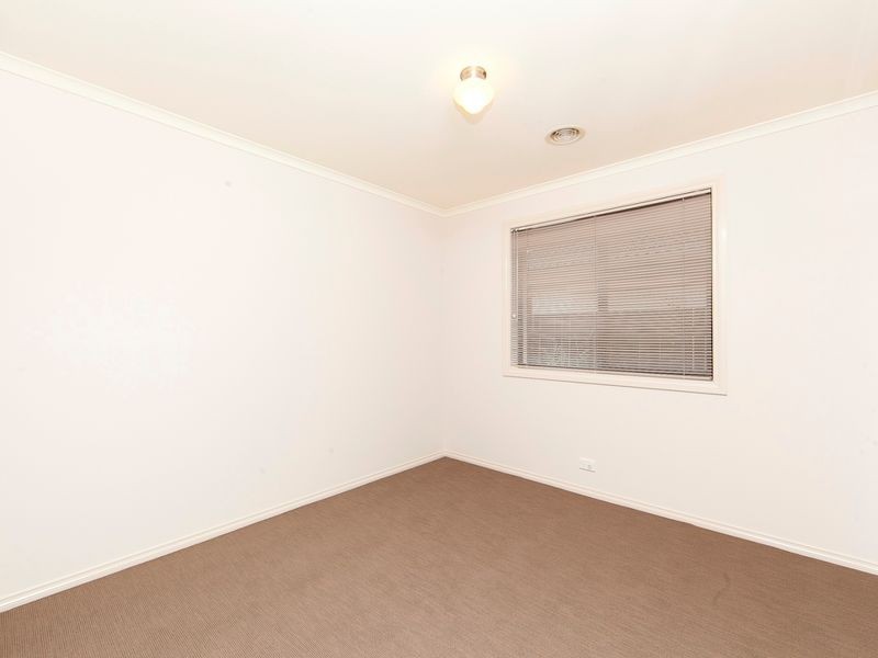 8 Scully Place, Gordon ACT 2906