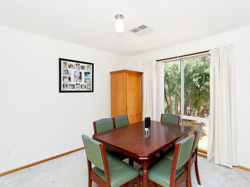 14 Barden Place, Gordon ACT 2906