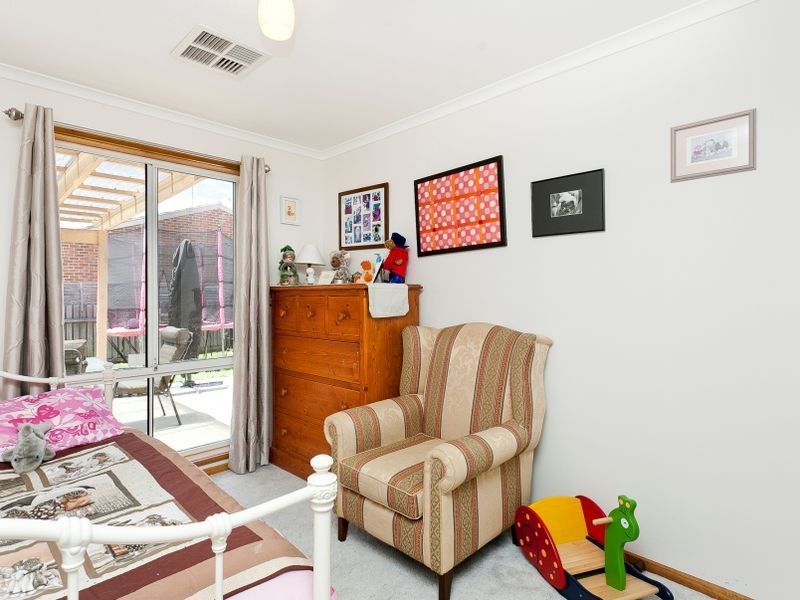 14 Barden Place, Gordon ACT 2906