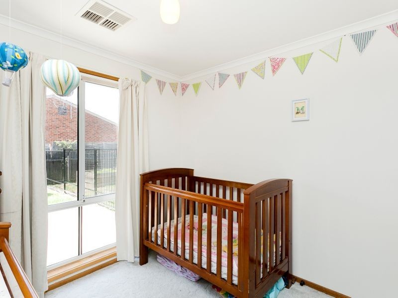 14 Barden Place, Gordon ACT 2906