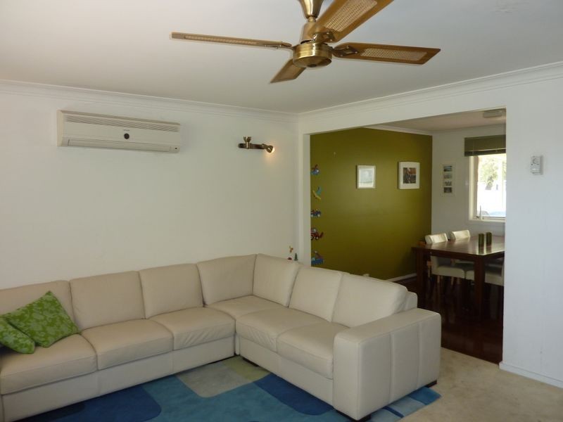 50 Hyndes Crescent, Holder ACT 2611