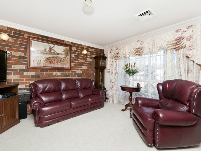 7 Chevalley Loop, Gordon ACT 2906