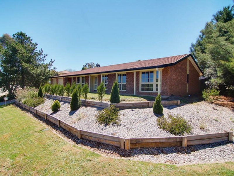 92 Summerville Crescent, Florey ACT 2615