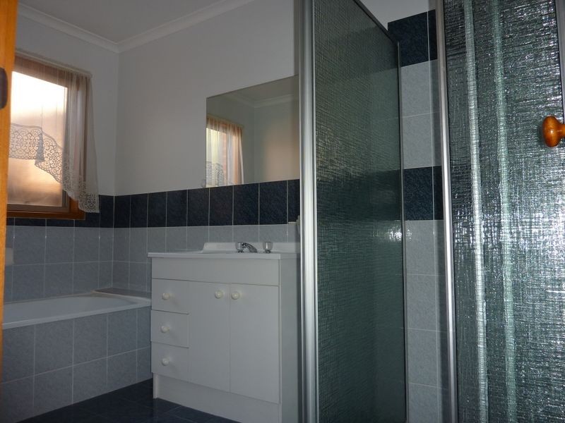 2/8 Clamp Place, Greenway ACT 2900