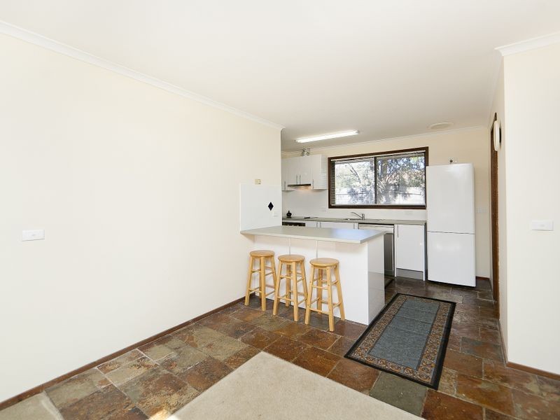4 Wolfe Place, Gilmore ACT 2905