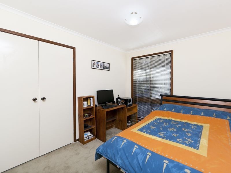 4 Wolfe Place, Gilmore ACT 2905