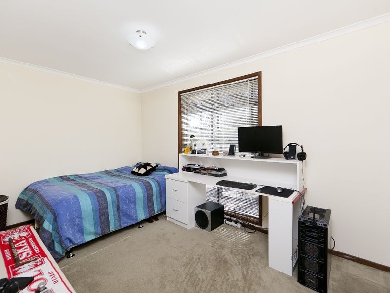 4 Wolfe Place, Gilmore ACT 2905