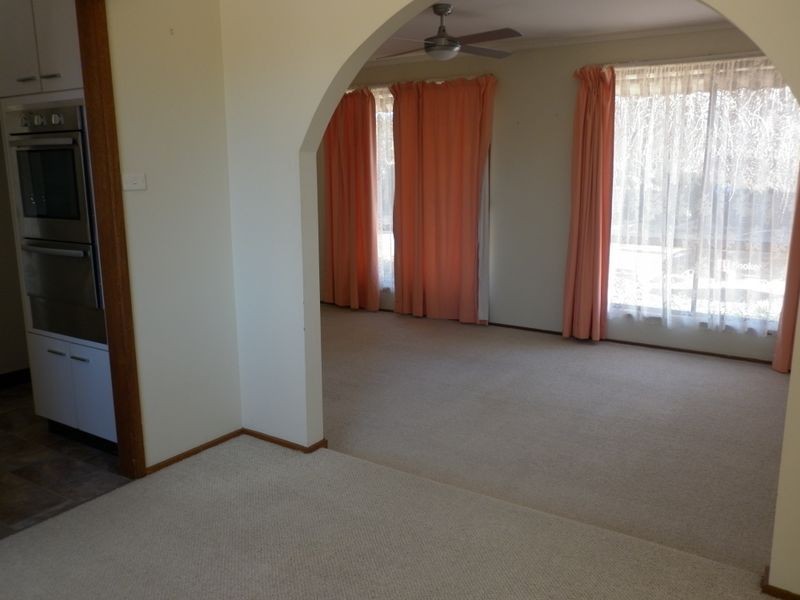 5 Leibnitz Place, Isabella Plains ACT 2905