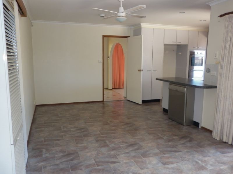 5 Leibnitz Place, Isabella Plains ACT 2905