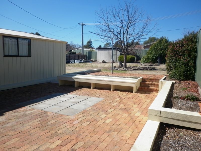 5 Leibnitz Place, Isabella Plains ACT 2905