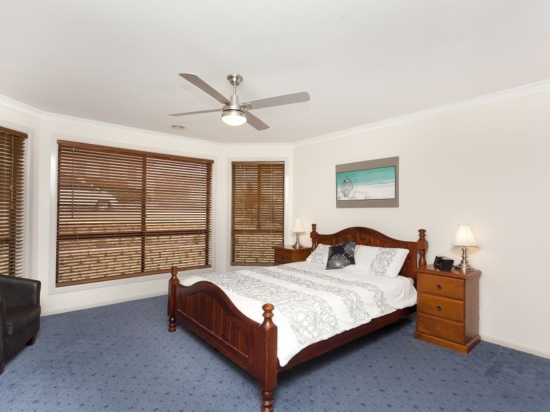 6 Olive Pink Crescent, Banks ACT 2906