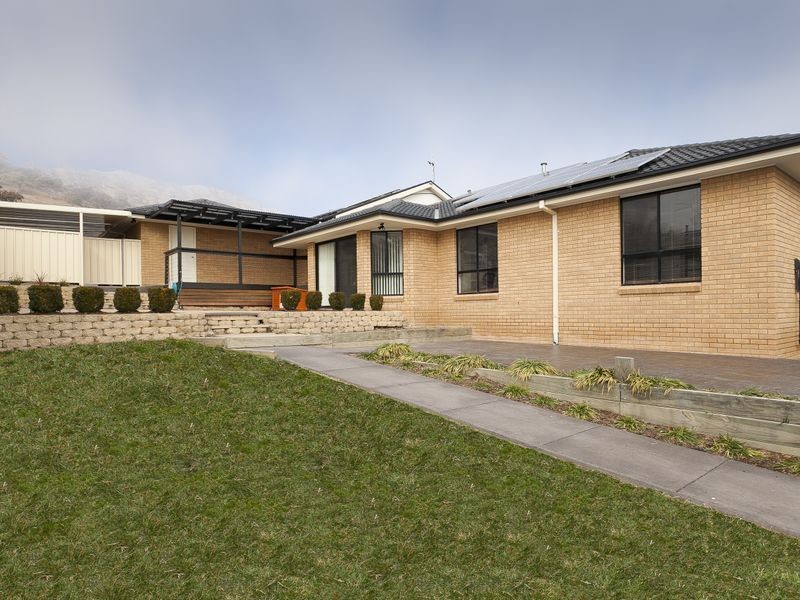 6 Olive Pink Crescent, Banks ACT 2906