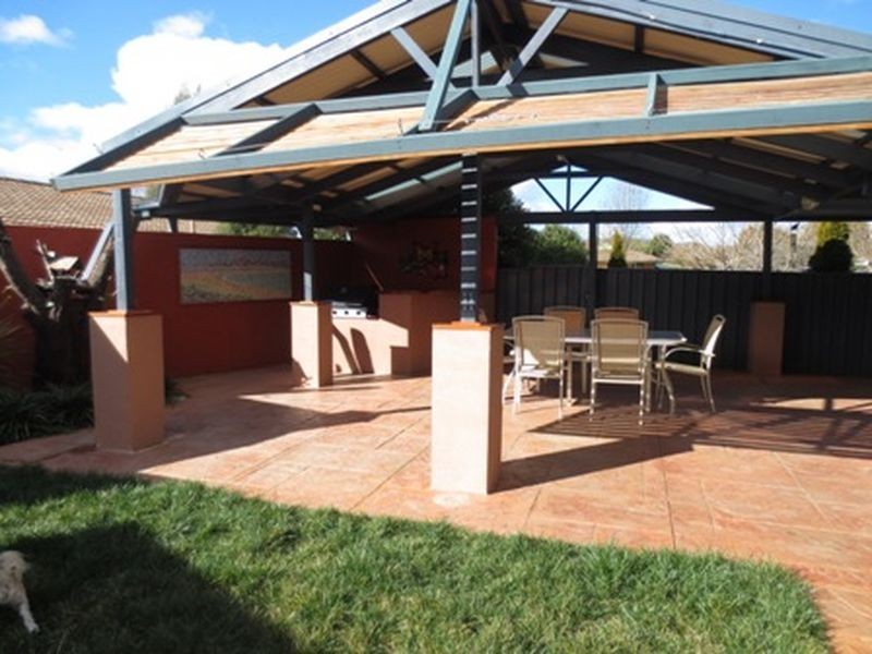 8 Dawbin Place, Richardson ACT 2905