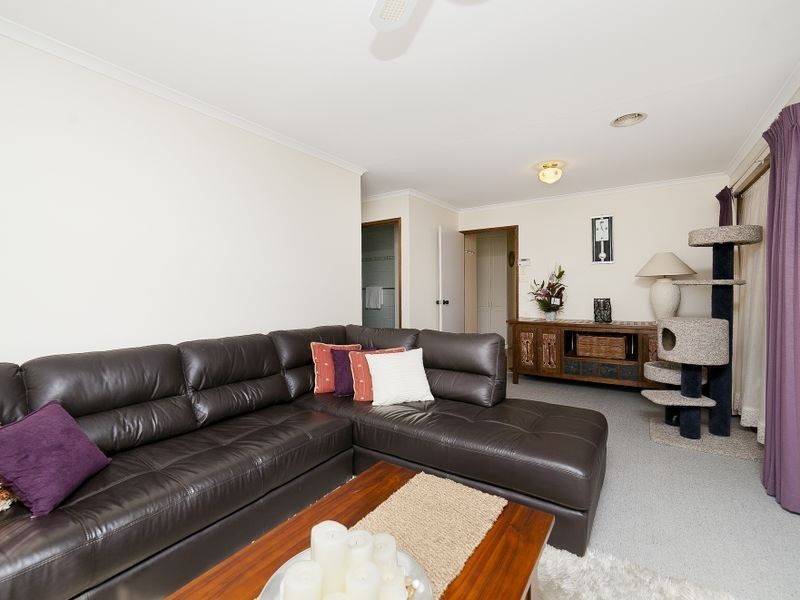 2/2 Donohoe Place, Gordon ACT 2906