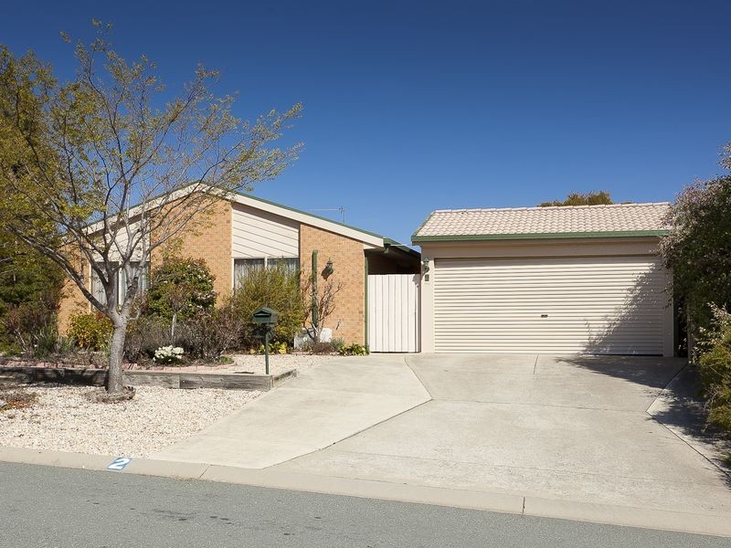 2/2 Donohoe Place, Gordon ACT 2906