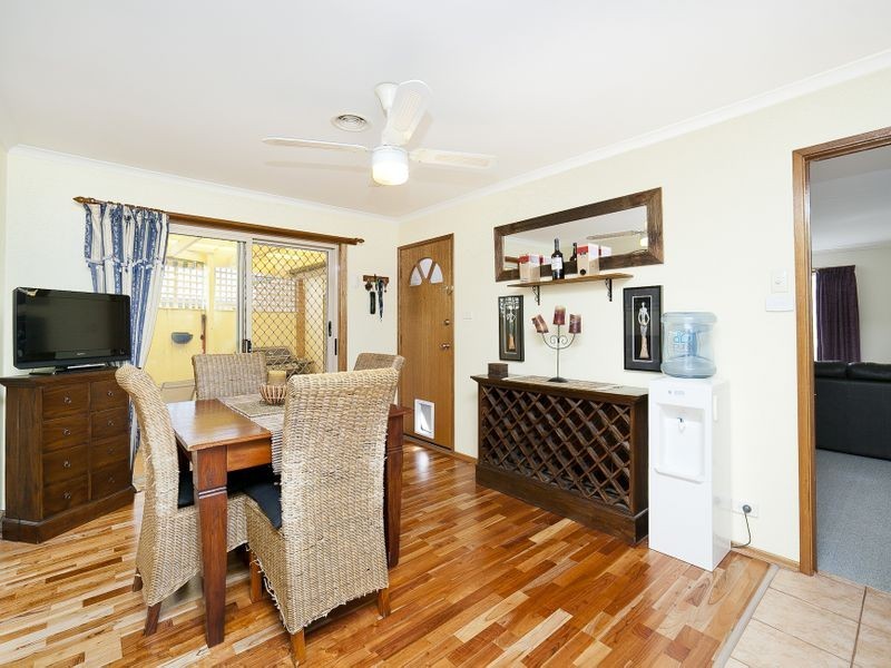 2/2 Donohoe Place, Gordon ACT 2906