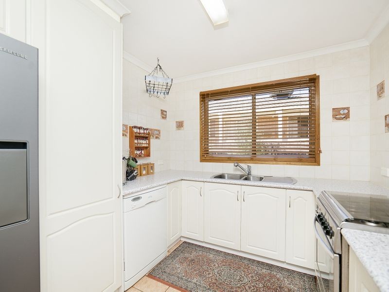 2/2 Donohoe Place, Gordon ACT 2906