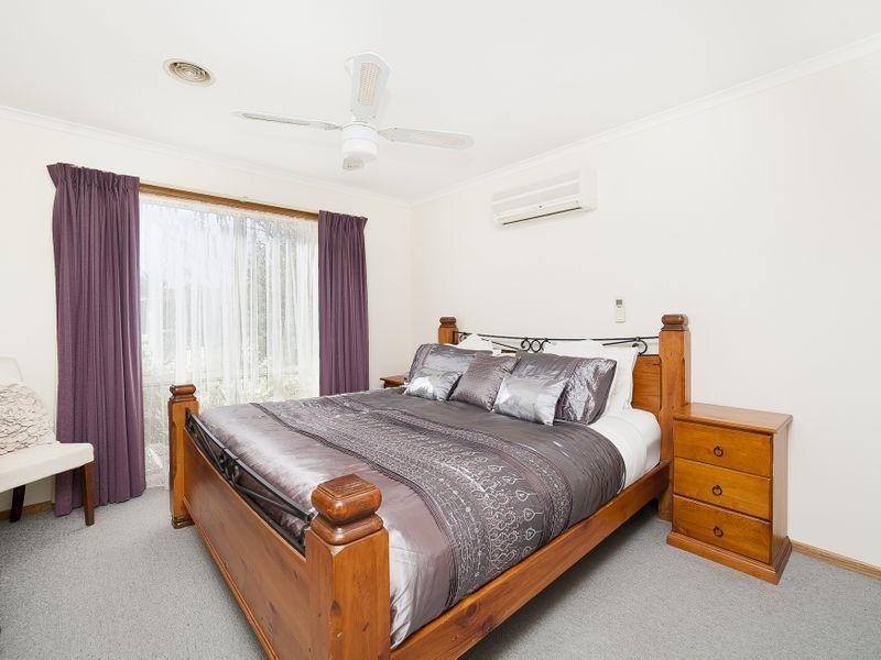 2/2 Donohoe Place, Gordon ACT 2906