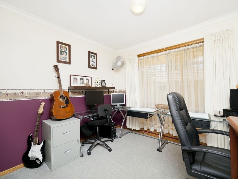 2/2 Donohoe Place, Gordon ACT 2906