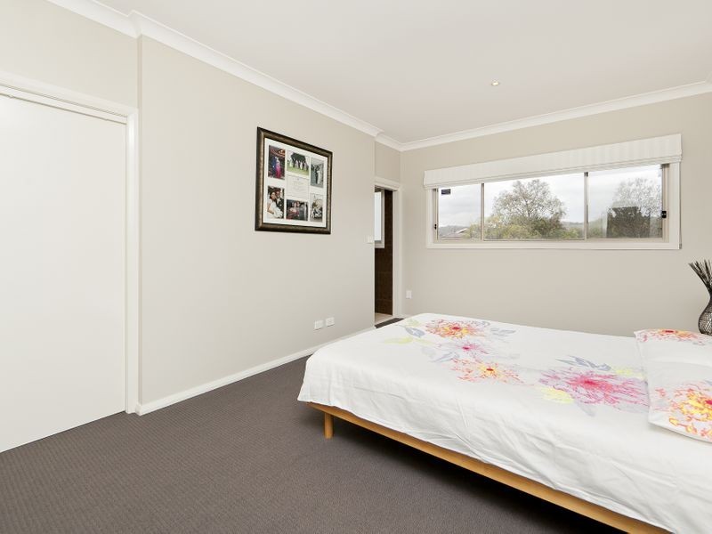5 Kalang Place, Jerrabomberra NSW 2619