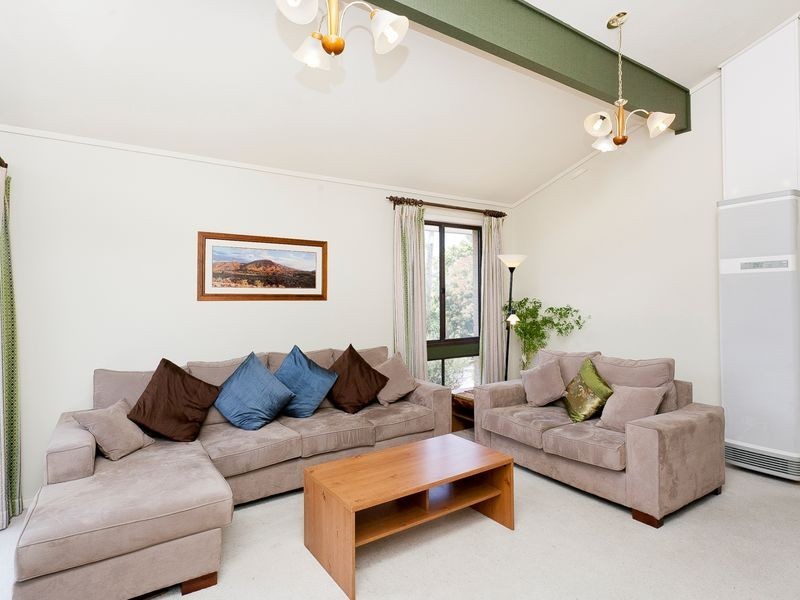 35 Ragless Circuit, Kambah ACT 2902