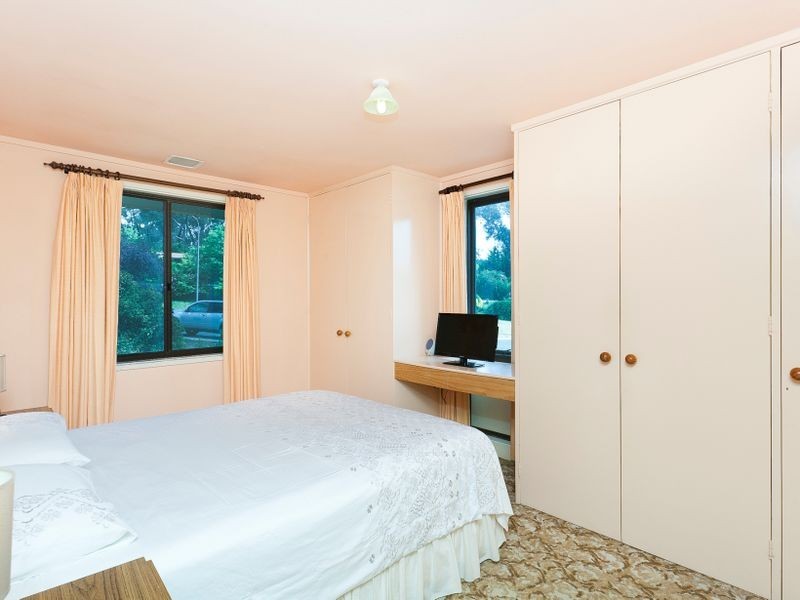 35 Ragless Circuit, Kambah ACT 2902