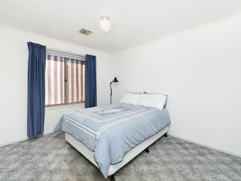 13 Merv Waite Street, Gordon ACT 2906