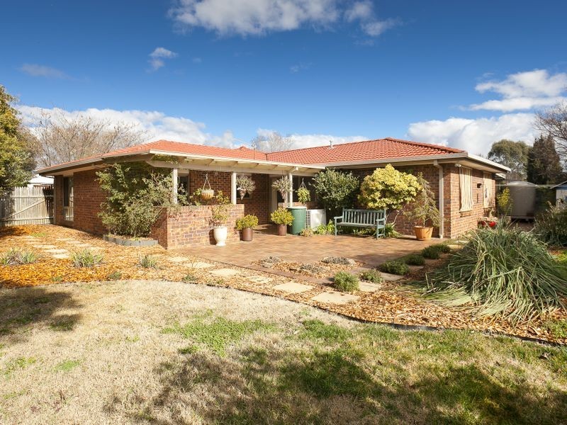 13 Merv Waite Street, Gordon ACT 2906