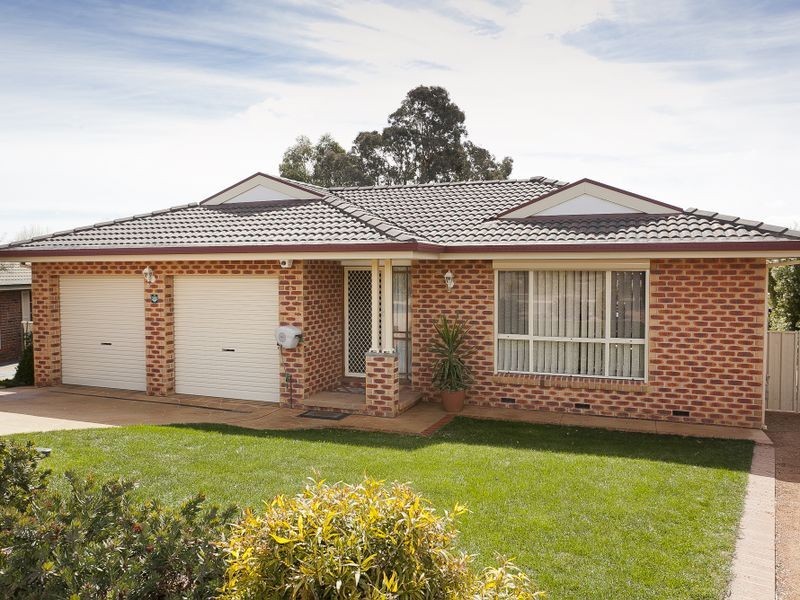9 Pooley Place, Queanbeyan NSW 2620