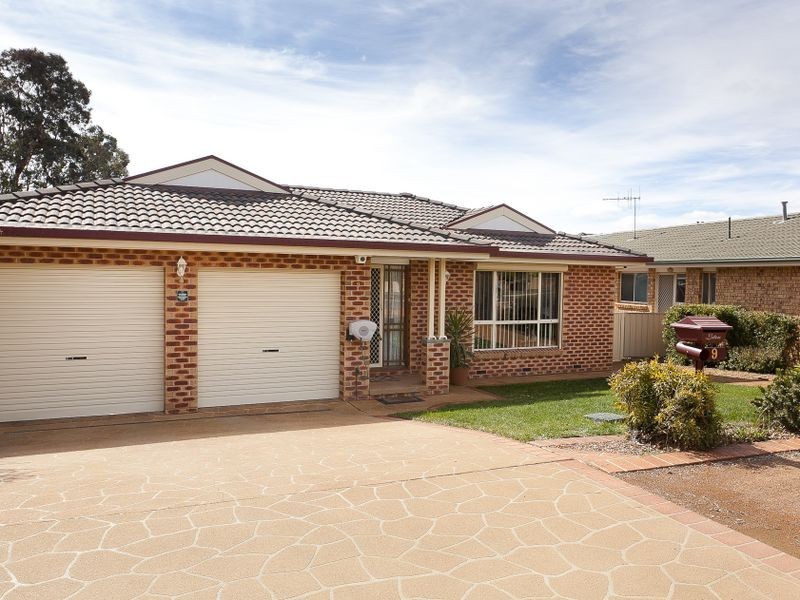 9 Pooley Place, Queanbeyan NSW 2620