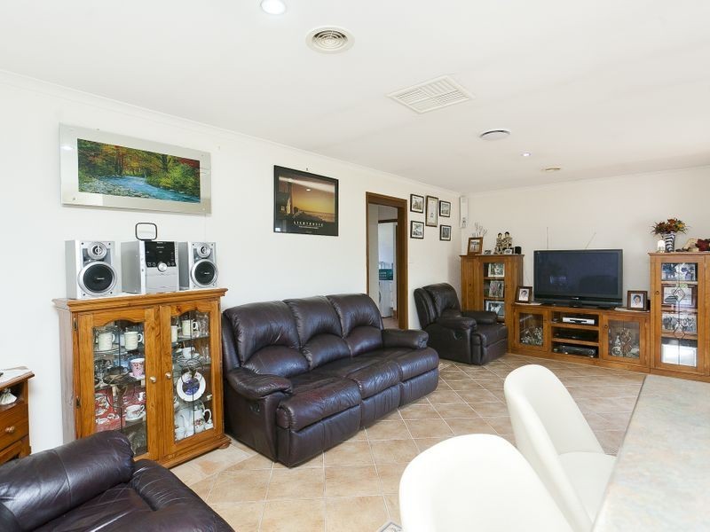 9 Pooley Place, Queanbeyan NSW 2620