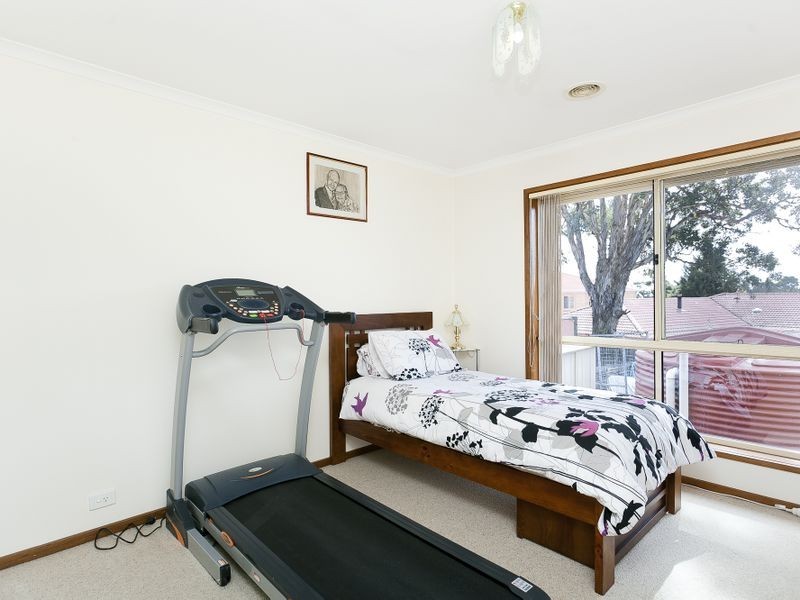 9 Pooley Place, Queanbeyan NSW 2620