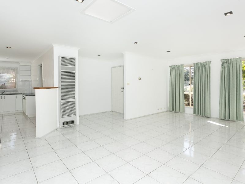 28 Charlton Crescent, Gordon ACT 2906