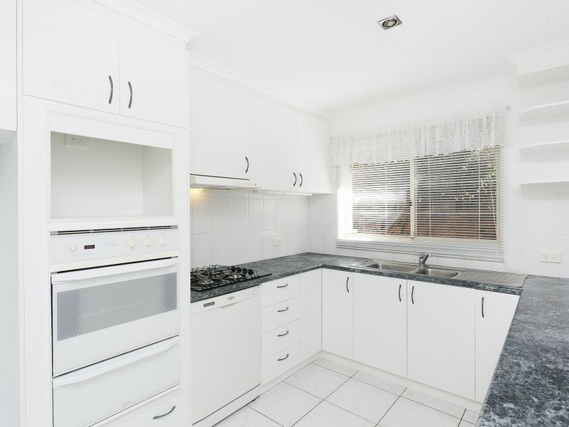 28 Charlton Crescent, Gordon ACT 2906
