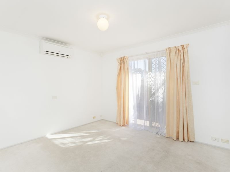 28 Charlton Crescent, Gordon ACT 2906