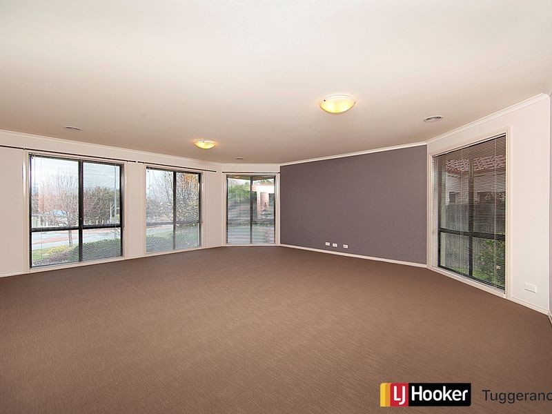 8 Scully Street, Gordon ACT 2906