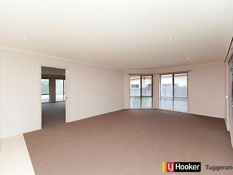 8 Scully Street, Gordon ACT 2906